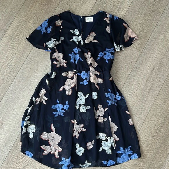 Sienna sky flowy dress - Picture 1 of 2